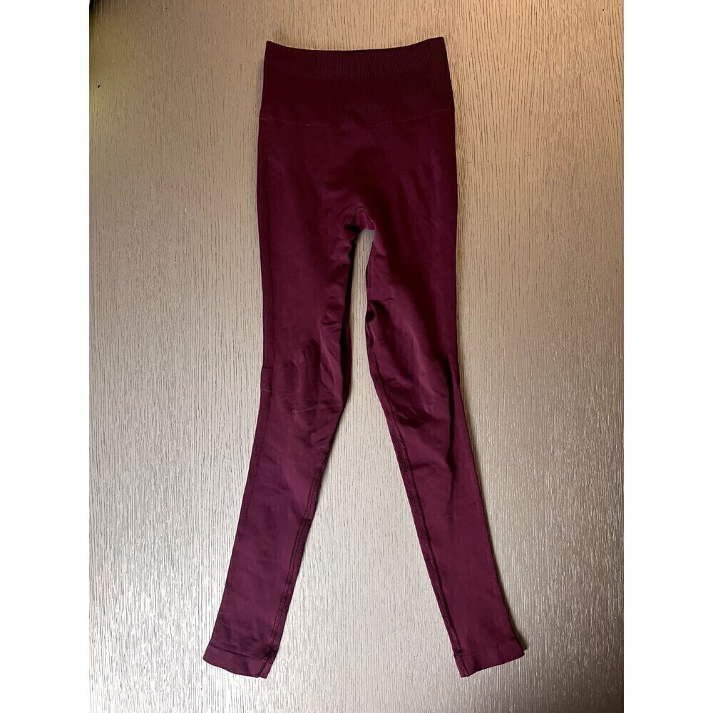 Lululemon Zone In Crop 4 Leggings Pants Compression Seamless Yoga Cranberry High